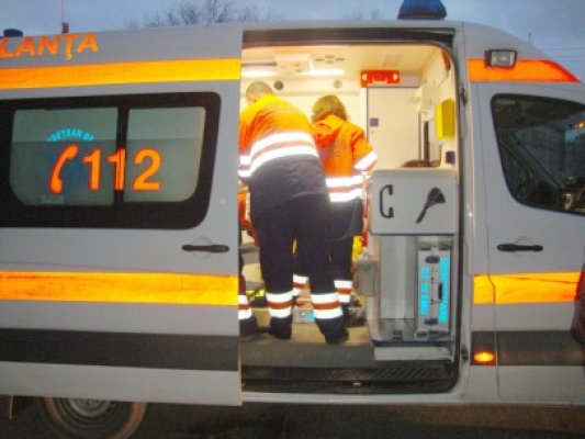 Minoră de 11 ani, accidentată de un autoturism